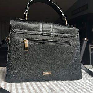 【送料無料】ALDO*top-handle bag* Aellaax Black Women's Top Handle Bags | ALDO US